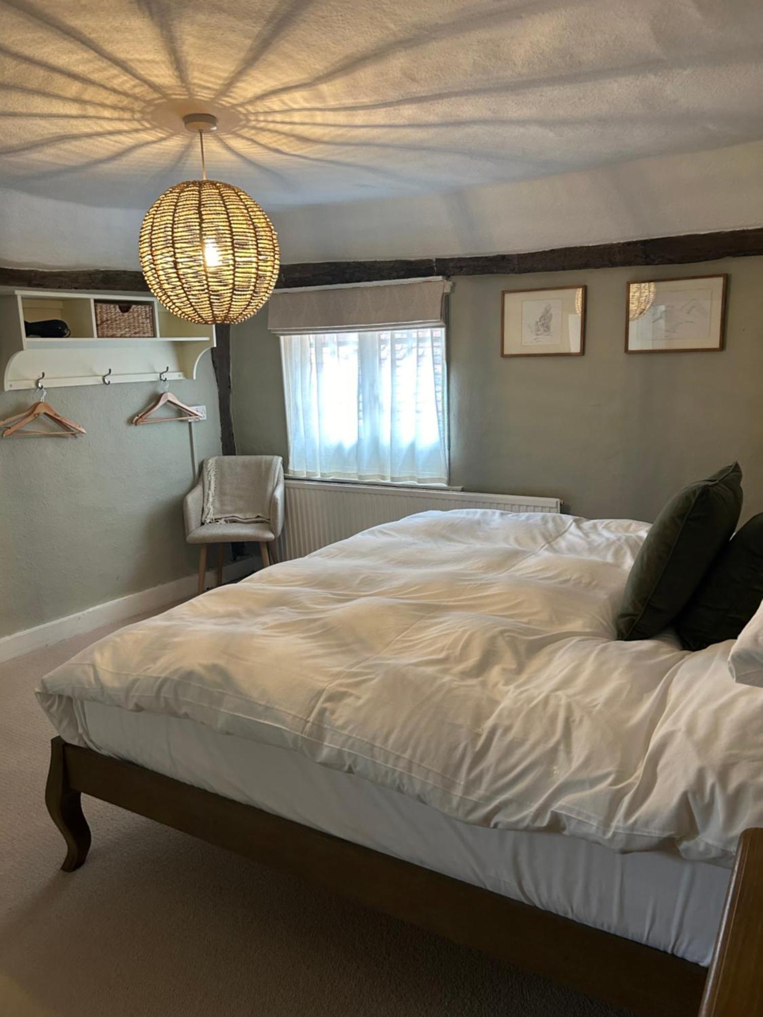 The White Horse 4*