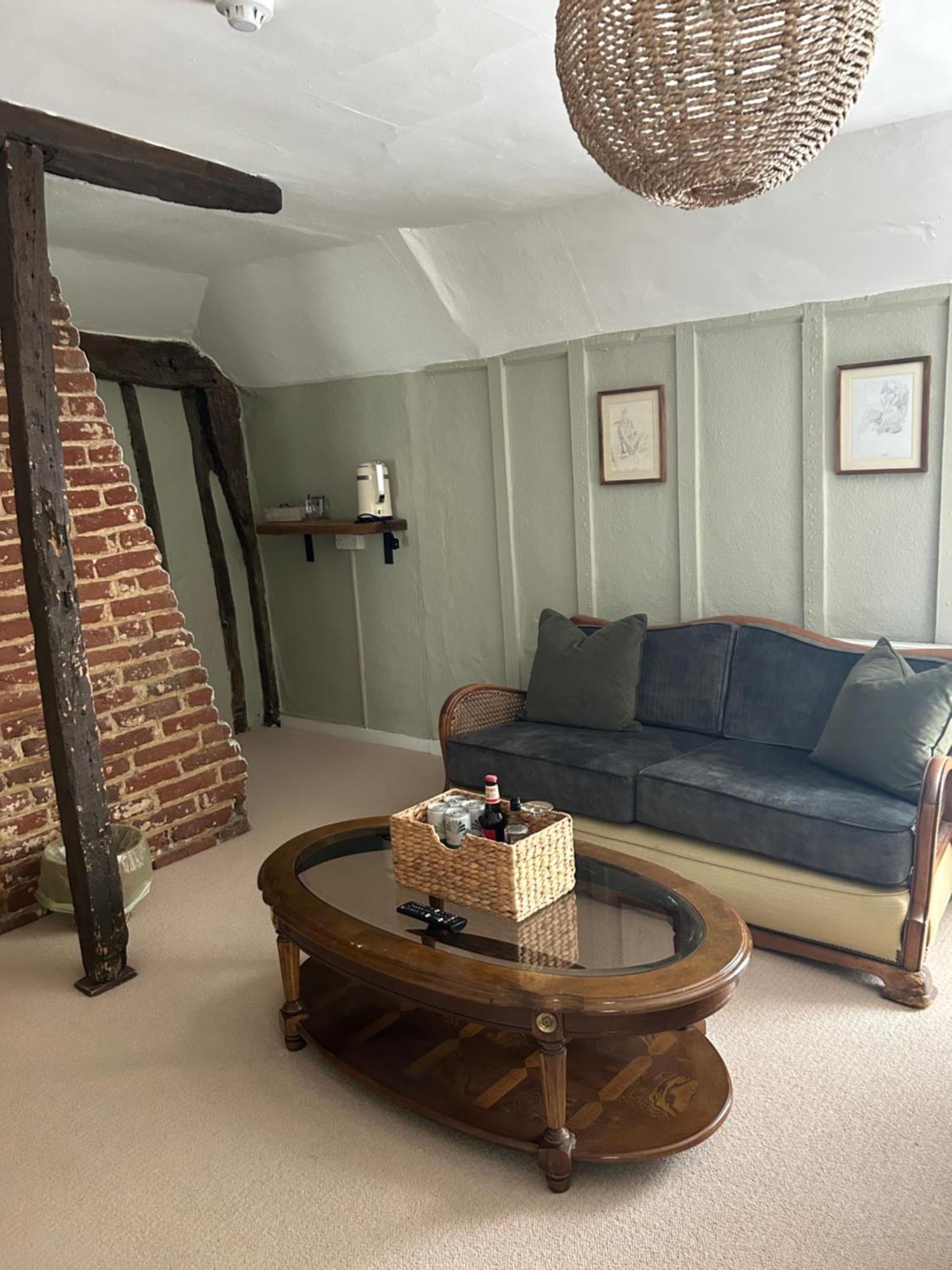 The White Horse Hotel